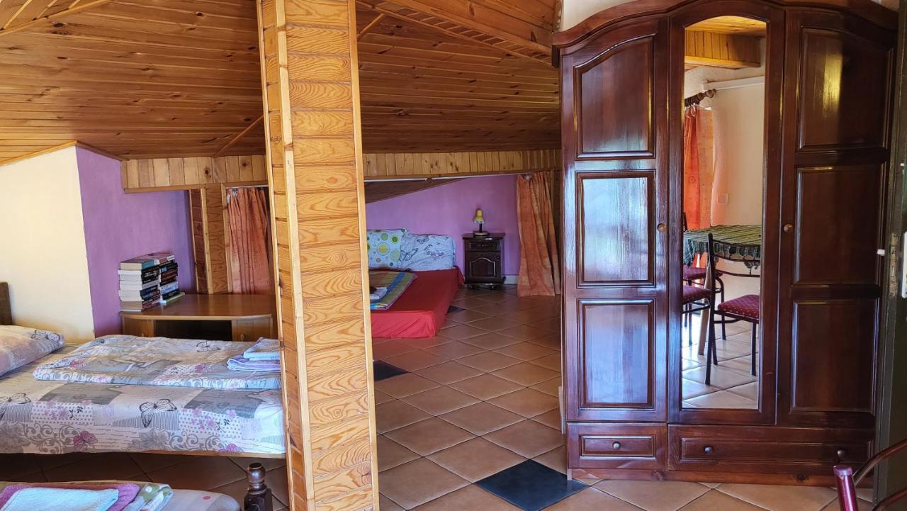 Guest House Fanny Sinemoretz Exterior photo